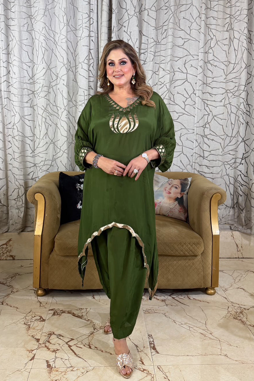 Meenakshi Dutt | Royal Green Lotus Gotta Embroidered Asymmetrical Kurta with Farshi Salwar