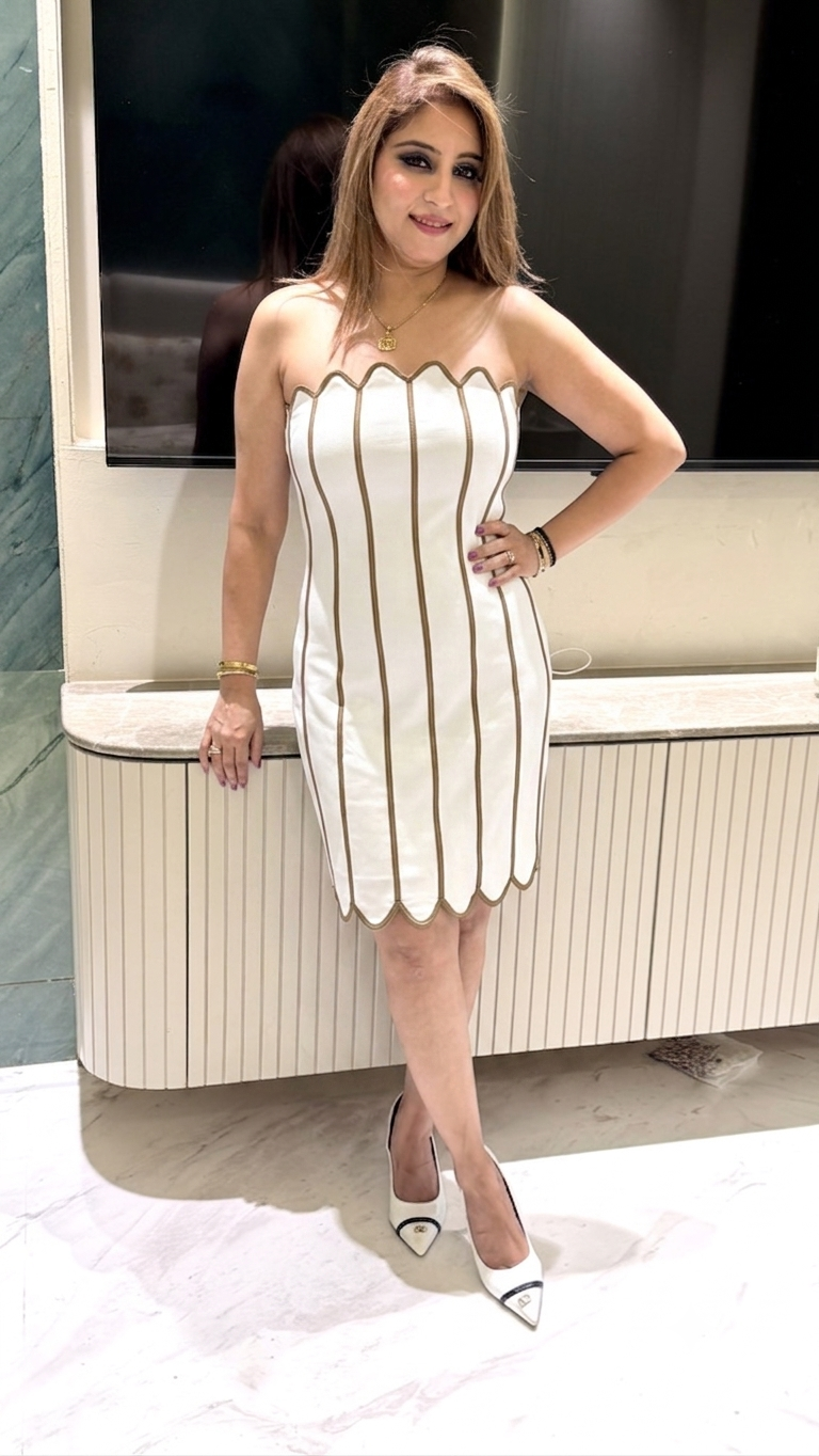 Scalloped Edge Strapless Dress